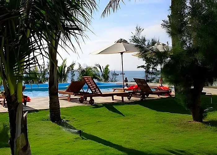 P&t Family Resort 2*